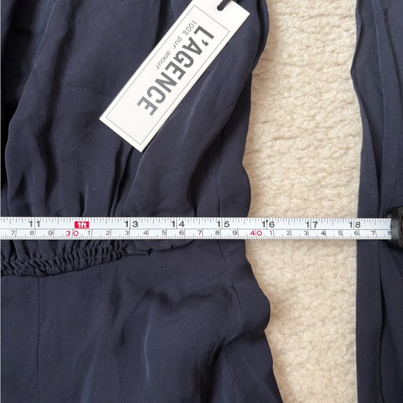 L’AGENCE 100% silk navy blue sleeveless midi dress with front sash, sz 6 - Picture 5 of 7